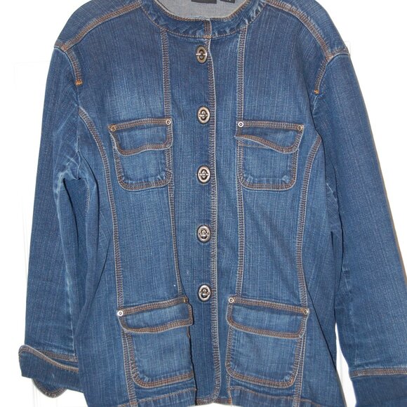 CHICOS Women's Denim Blue Jean Jacket W/ Silvertone Metal Closure Buttons Size 3 - Picture 3 of 12